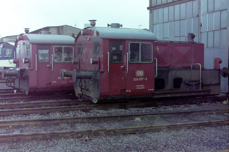 2 x Köf II im Bw Krefeld
